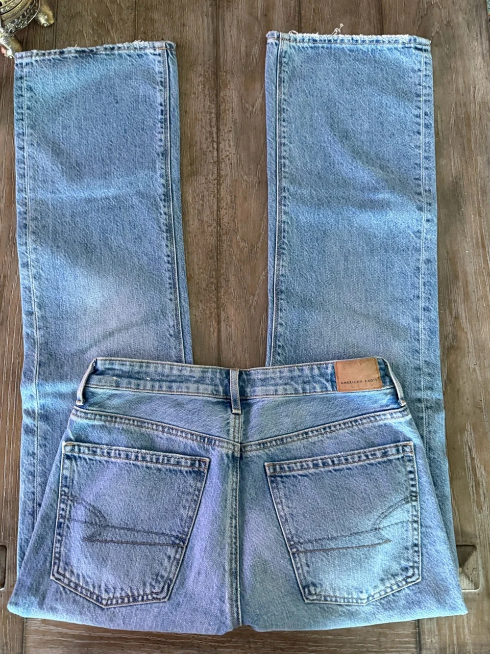 American Eagle Outfitters 90’s Bootcut Light Blue Jeans - Picture 6 of 13